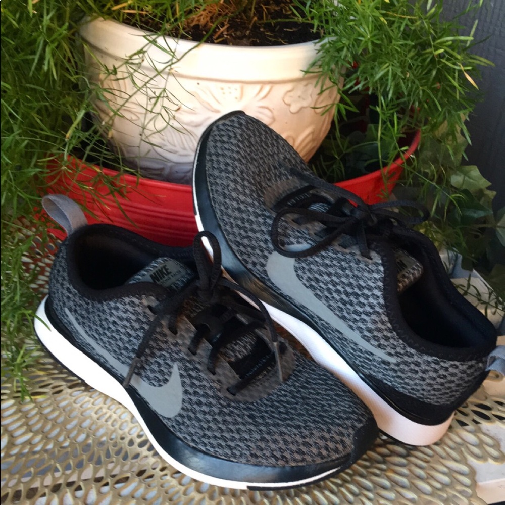 Nike Youth Dualtone Sneakers